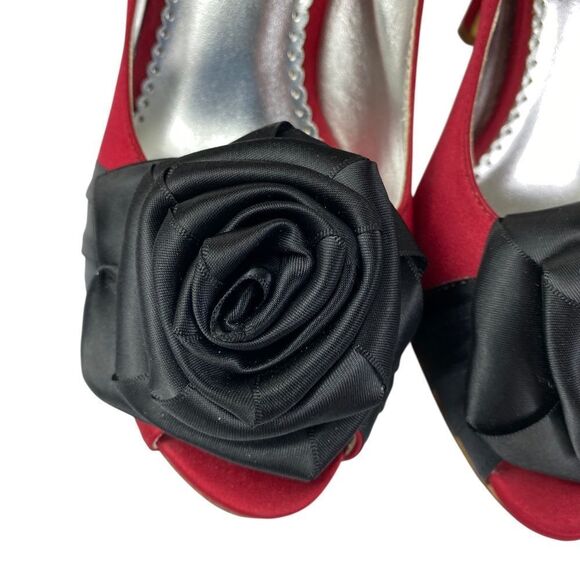 Michael Angelo 8M Red Satin Heels W/Big Black Rose Vintage Vibe Sexy - Picture 2 of 7